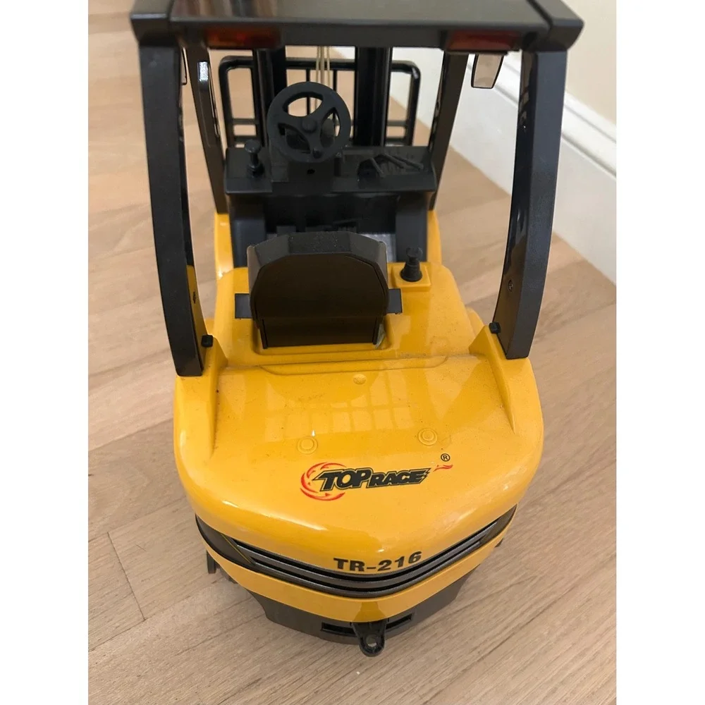 Top Race TR-216 Remote Control Forklift 1/10 Scale RC Construction Toy Yellow